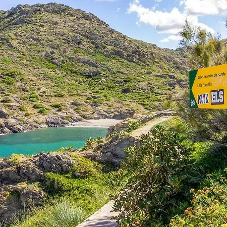 Port De La Selva 100 En La Costa Brava *